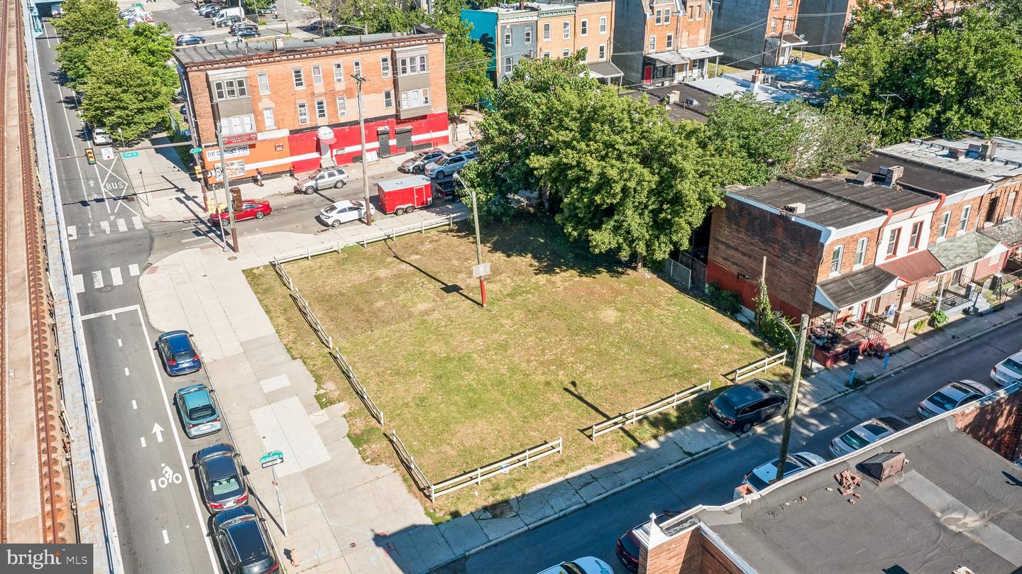 5039-5049 Market St Property Photo 1