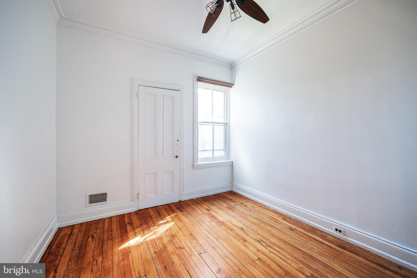 206 S 43rd St Property Photo 18