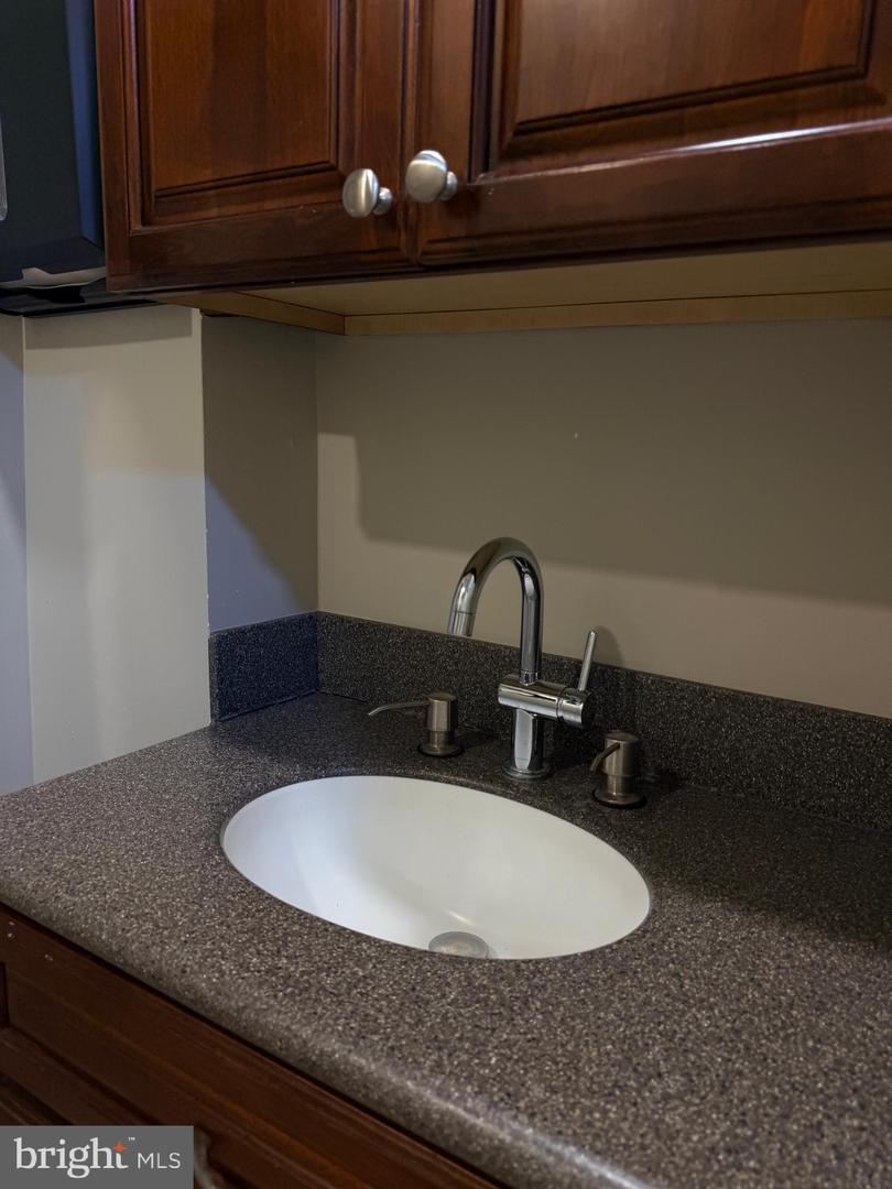 1315 Wolf St Property Photo 12