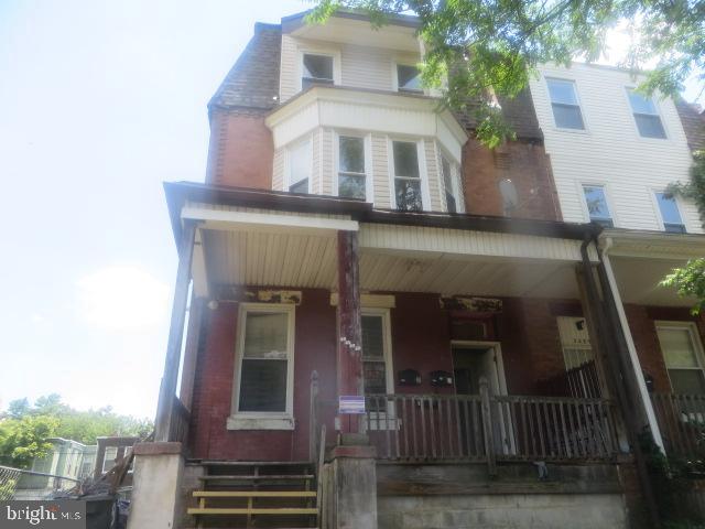 3331 N 16th St Property Photo 1