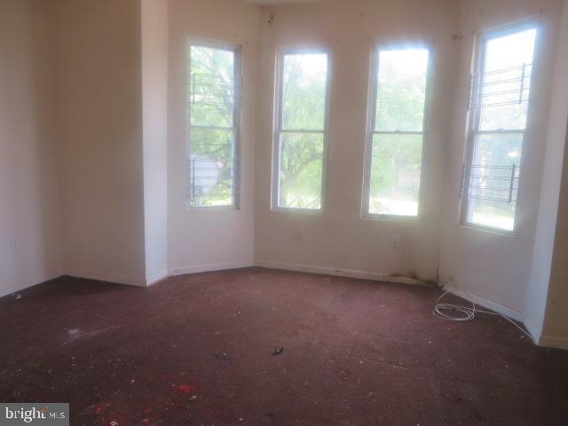 3331 N 16th St Property Photo 4