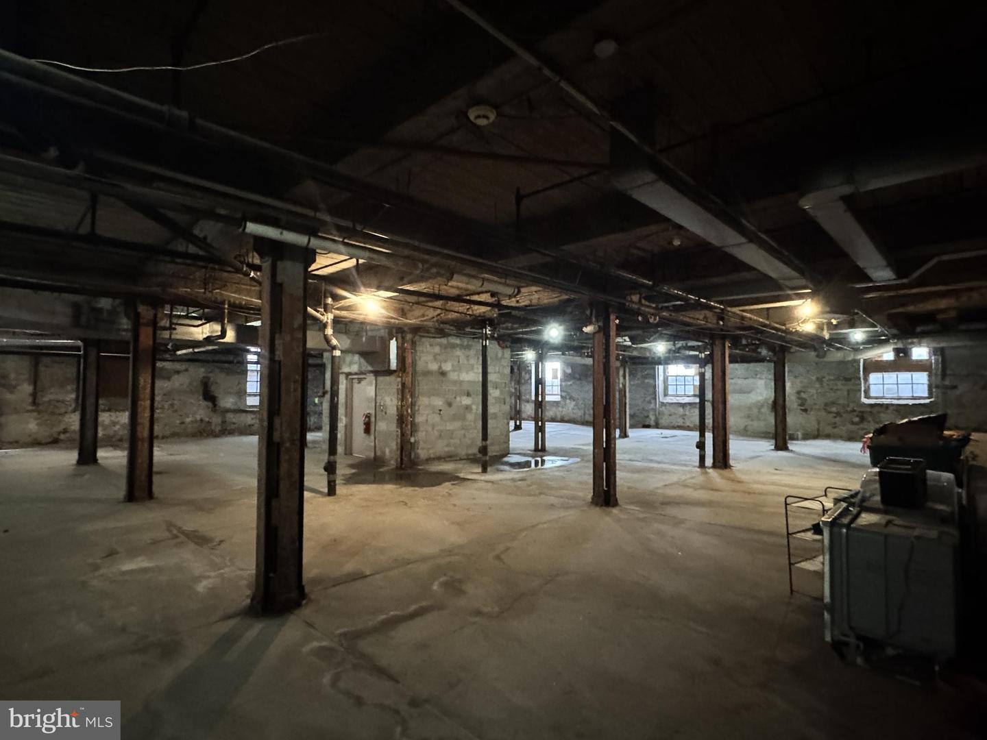 303 Vine Street Property Photo 3