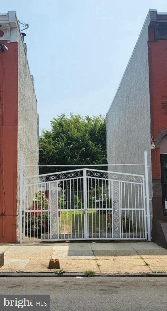 2539 N 5TH ST Property Photo 1