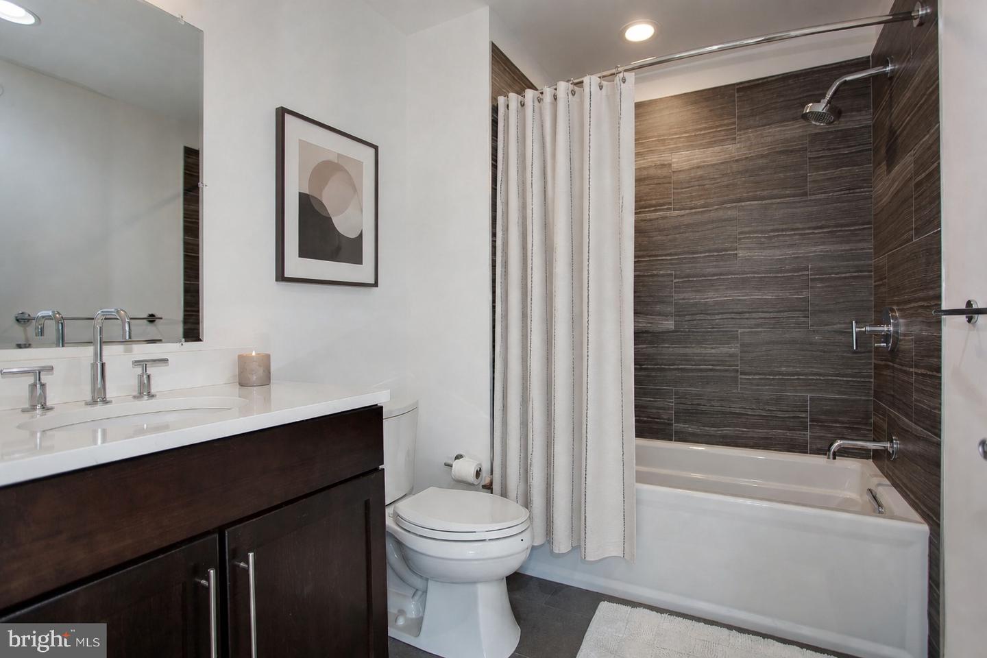 301 Brown St #a Property Photo 16