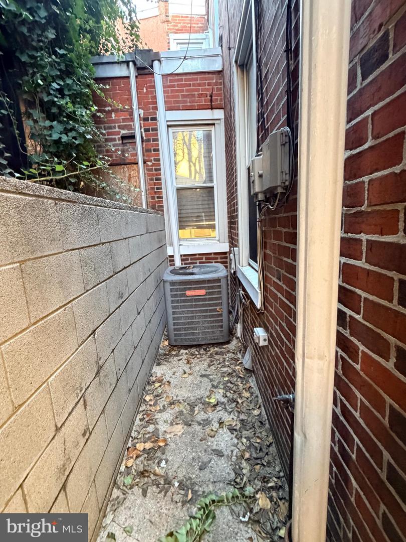 1313-1315 Wolf St Property Photo 16