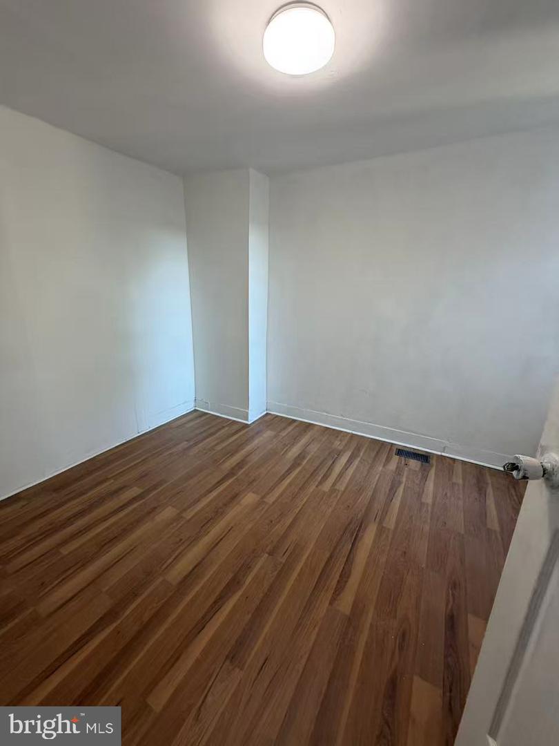 1734 Belfield Ave Property Photo 8