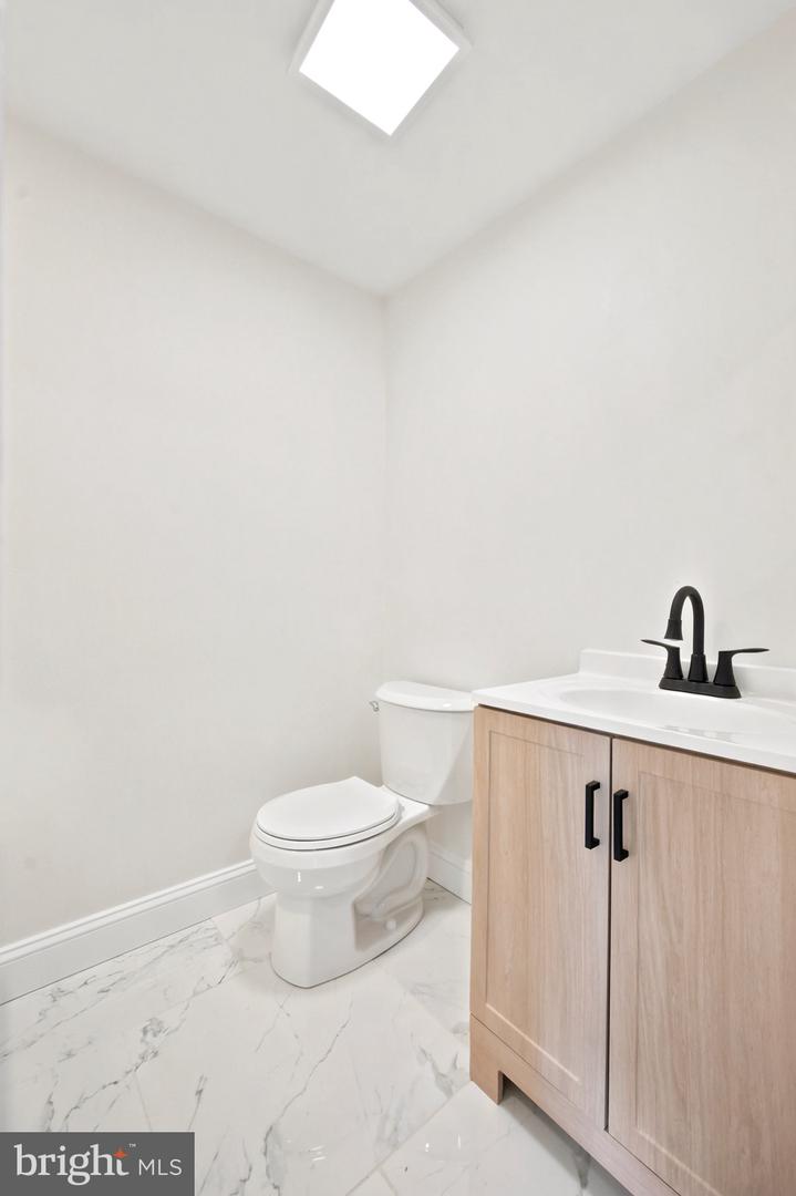 3511 Carey Rd Property Photo 15