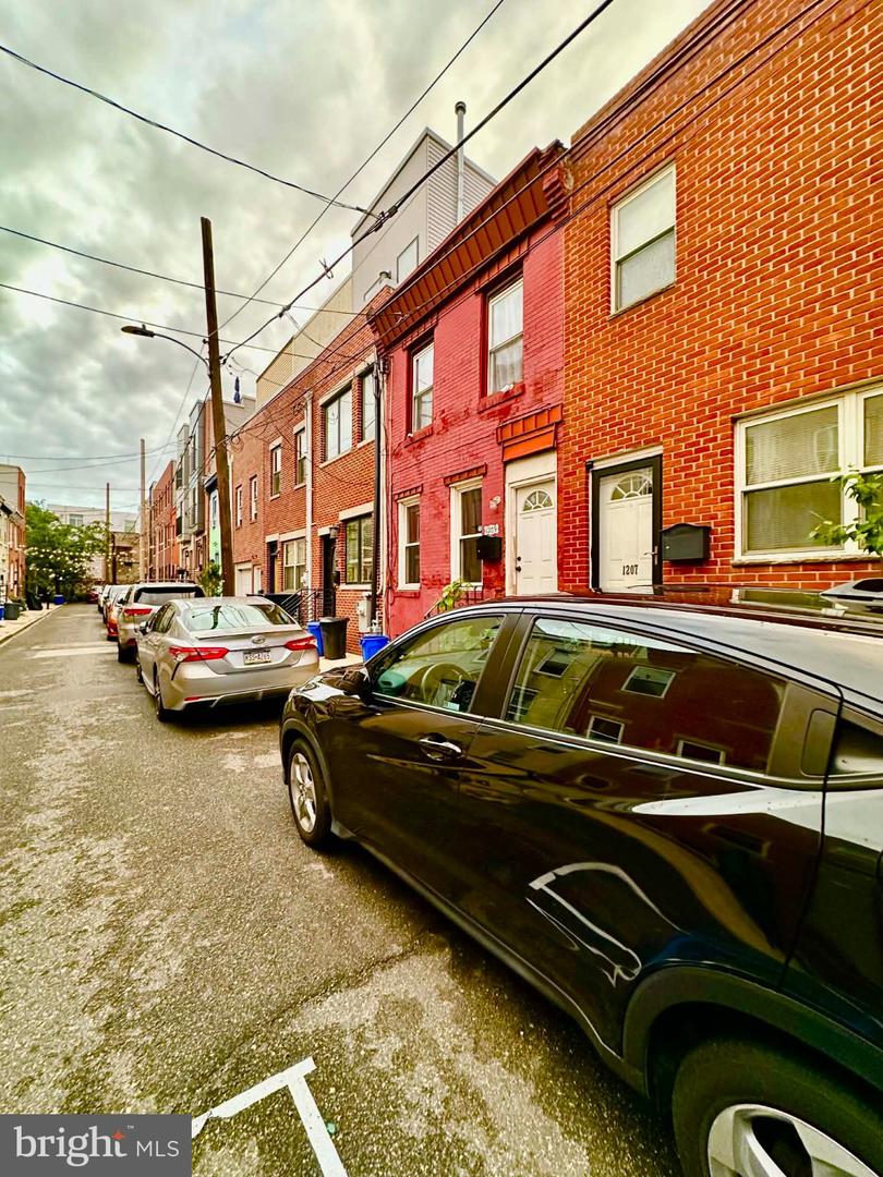 1209 Peters St Property Photo 11