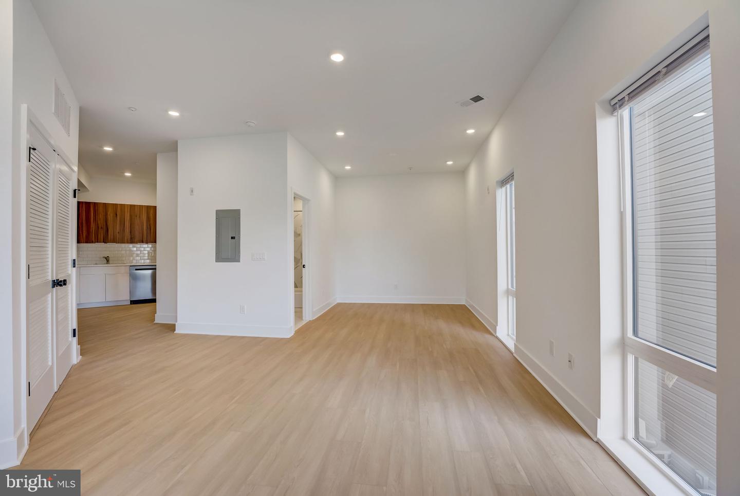 4200 Lancaster Ave #305 Property Photo 15