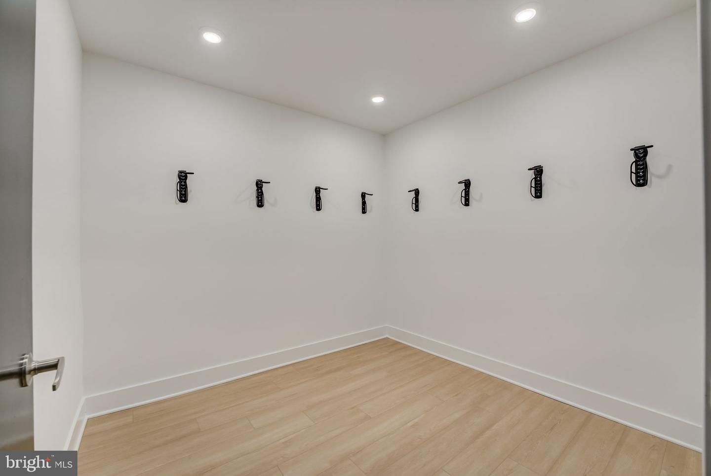 4200 Lancaster Ave #305 Property Photo 22