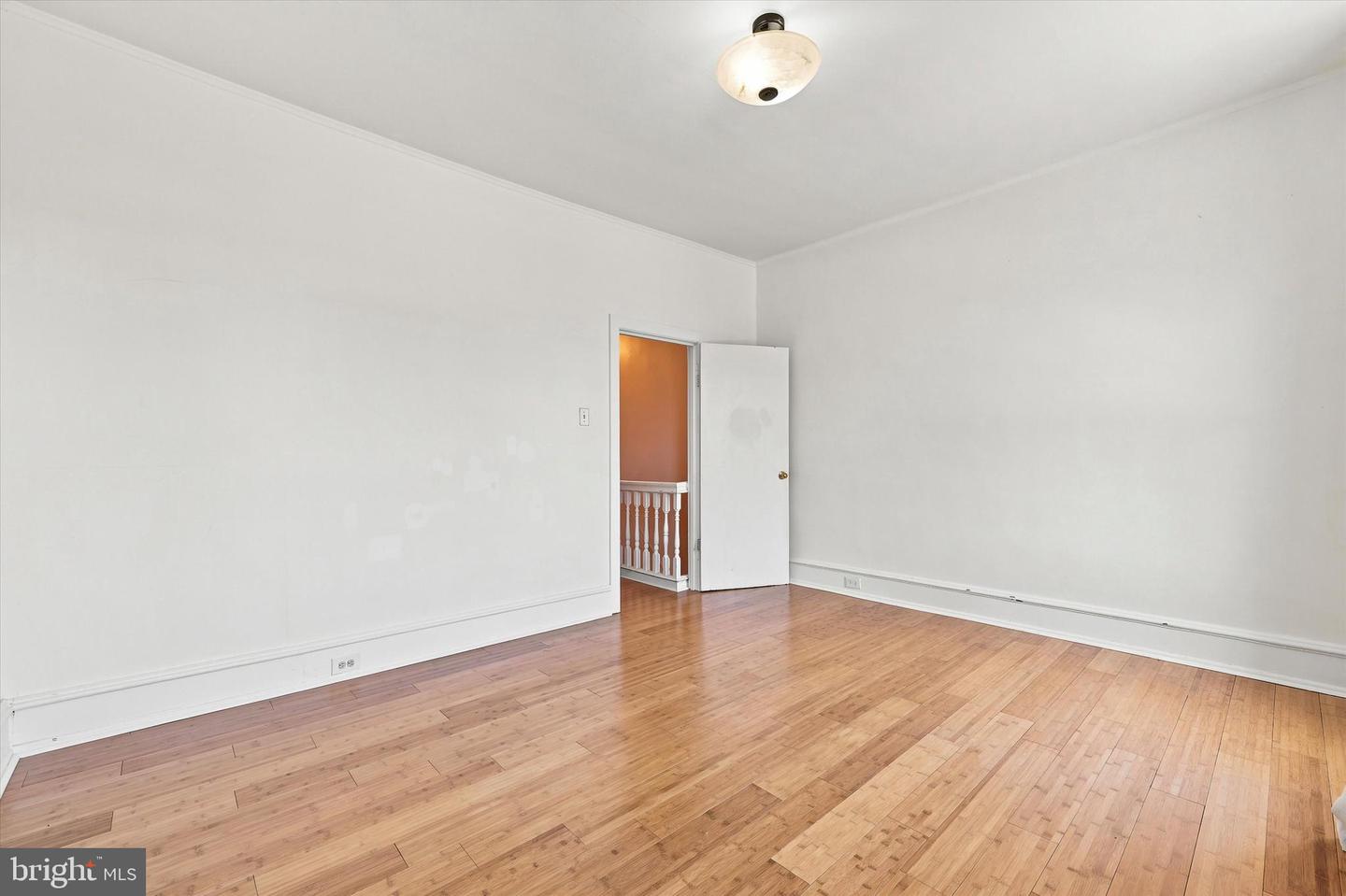 571 Martin St Property Photo 26