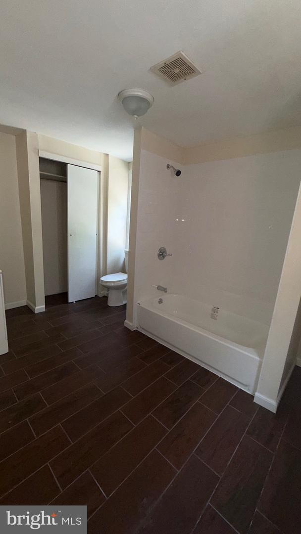 405 E Rittenhouse St Property Photo 6