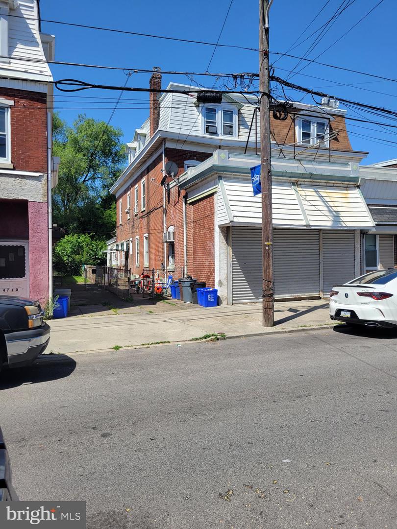 4708 Longshore Ave Property Photo 3