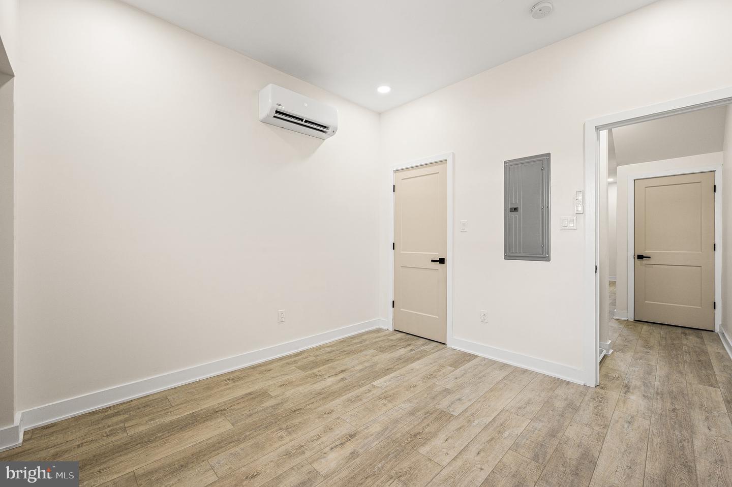 441 S 61st St #a Property Photo 18
