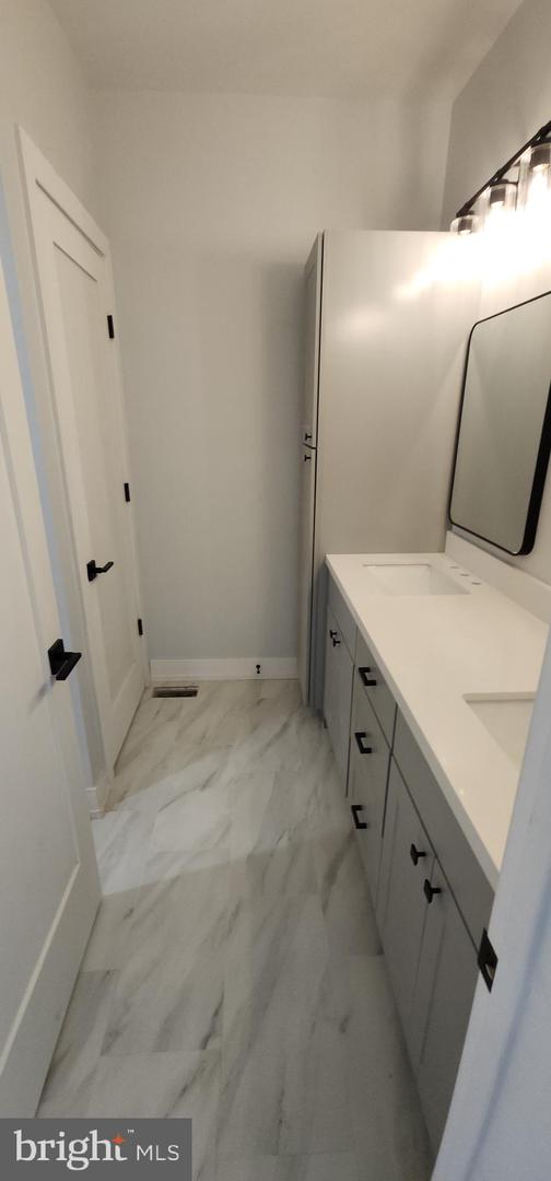 8610 Evergreen Pl #100 Property Photo 6