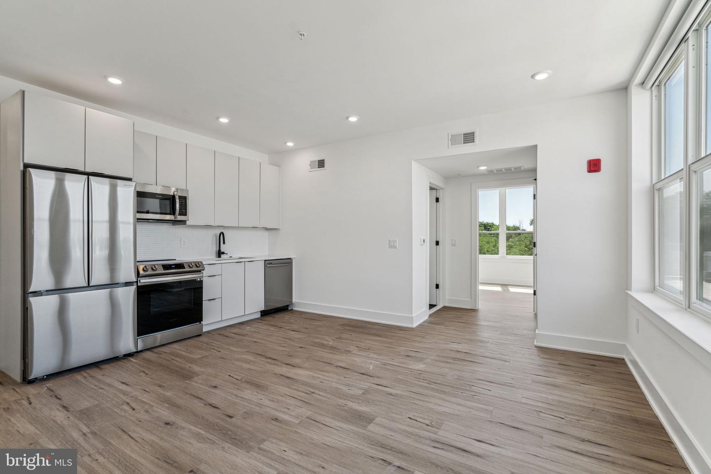 139 W Chelten Ave #201 Property Photo 1