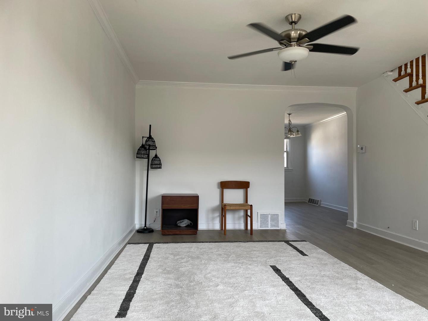 7053 Large St Property Photo 1