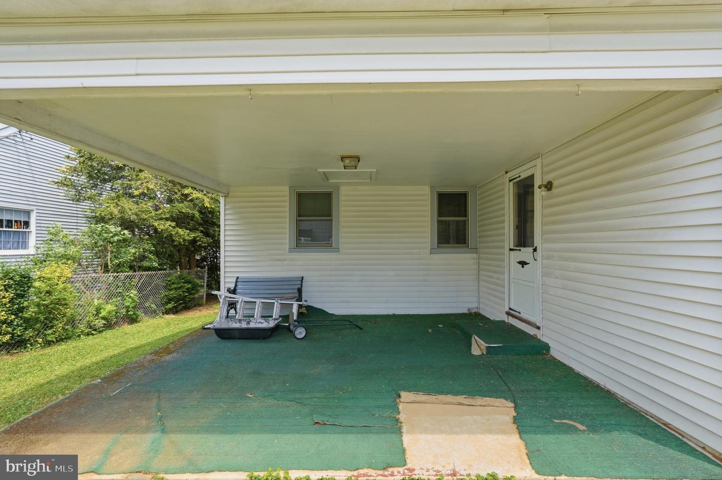 3166 Weston St Property Photo 17