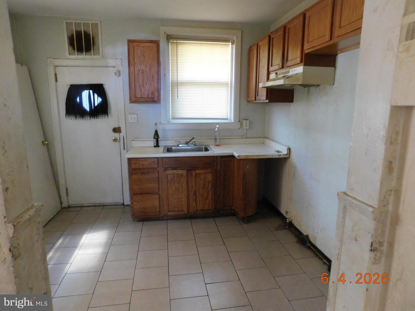 255 Widener St Property Photo 3