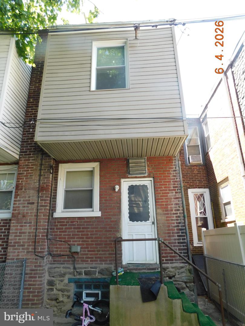 255 Widener St Property Photo 9