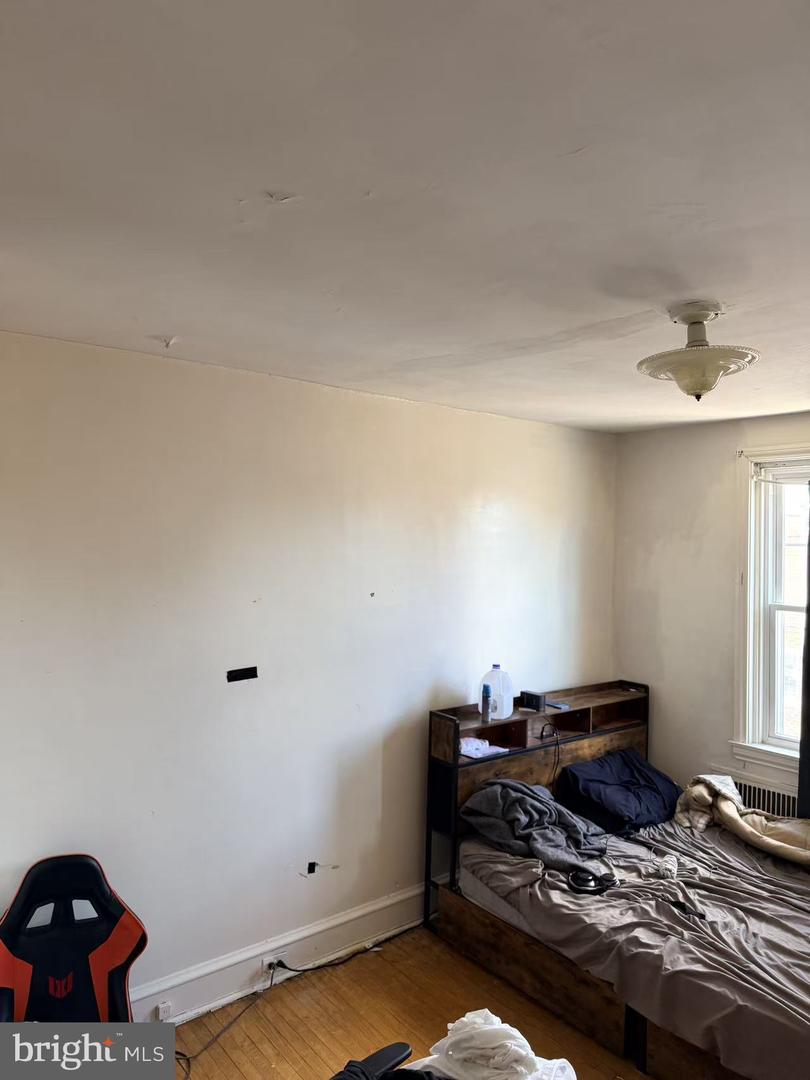 3229 Wellington St Property Photo 7