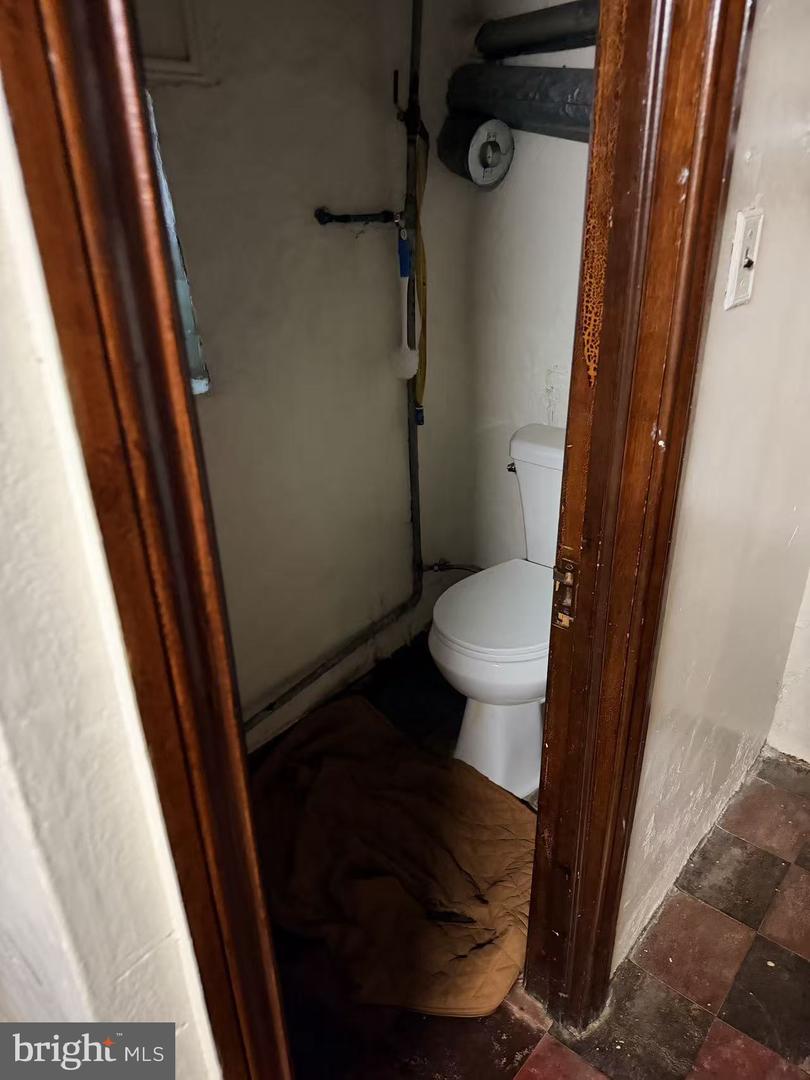 3229 Wellington St Property Photo 15