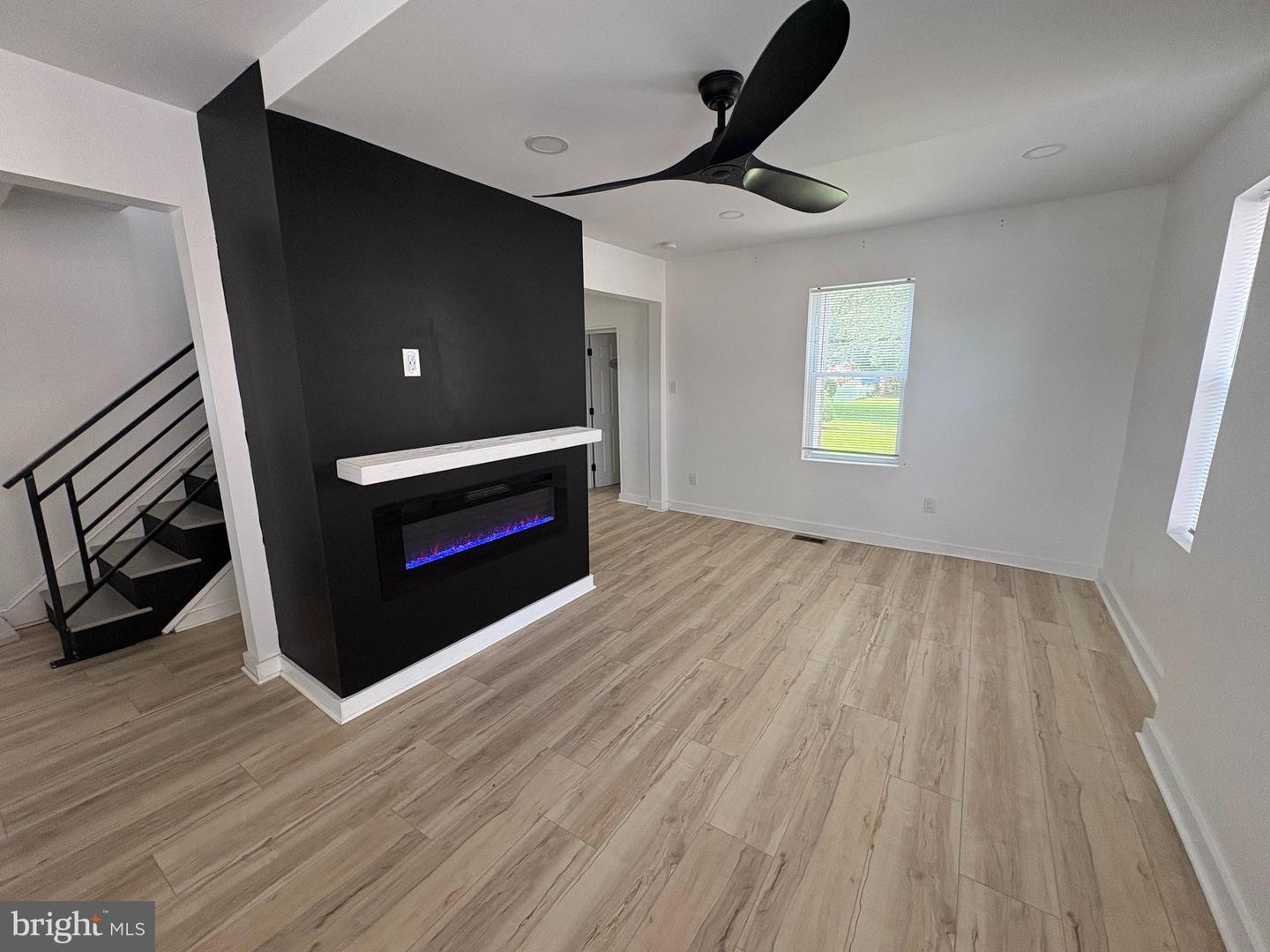 7768 Ditman St Property Photo 15