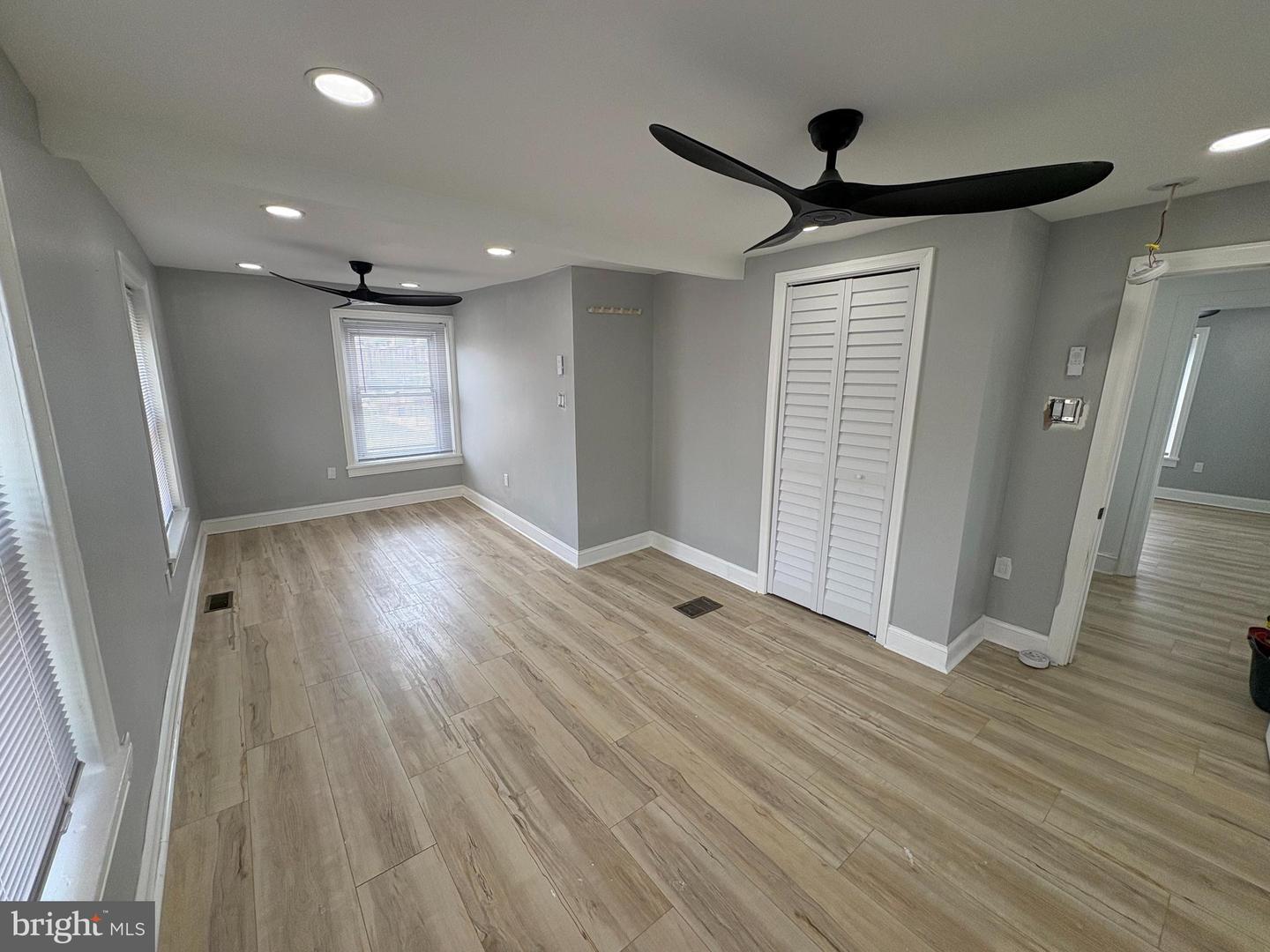 7768 Ditman St Property Photo 18