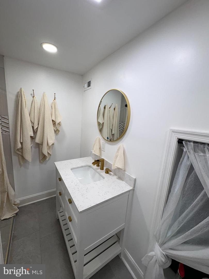 7768 Ditman St Property Photo 23