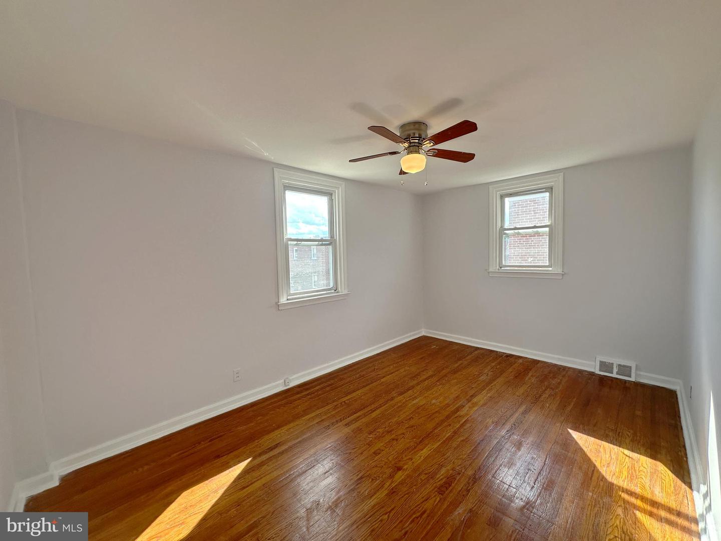 840 Tyson Ave Property Photo 5