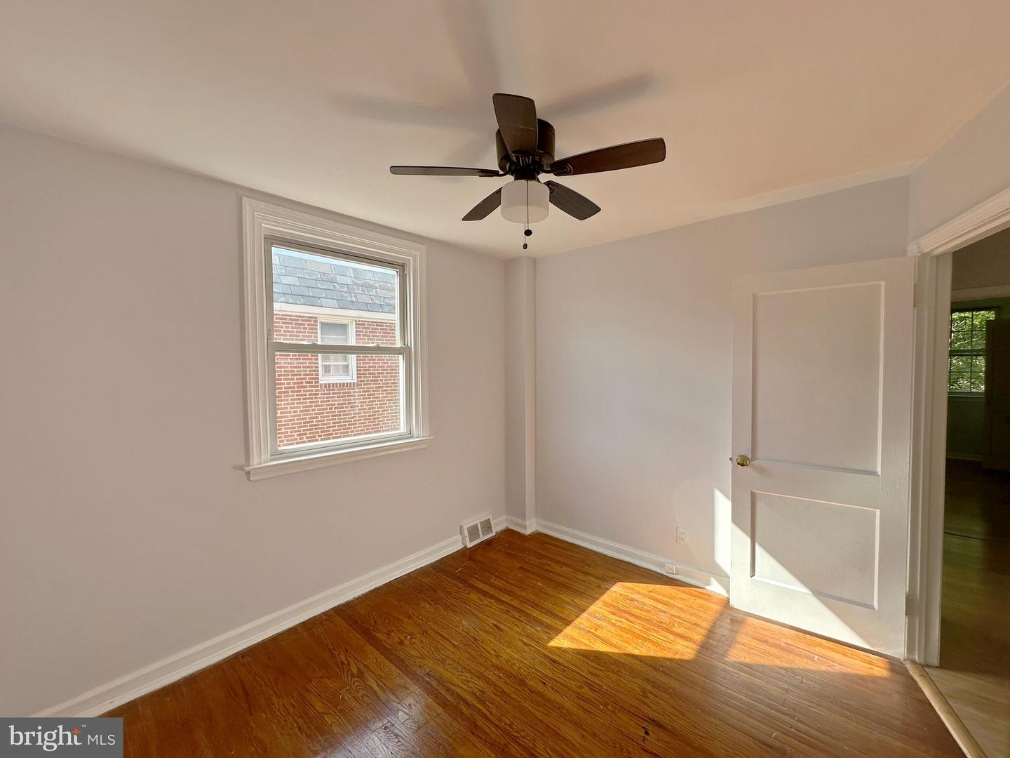 840 Tyson Ave Property Photo 7