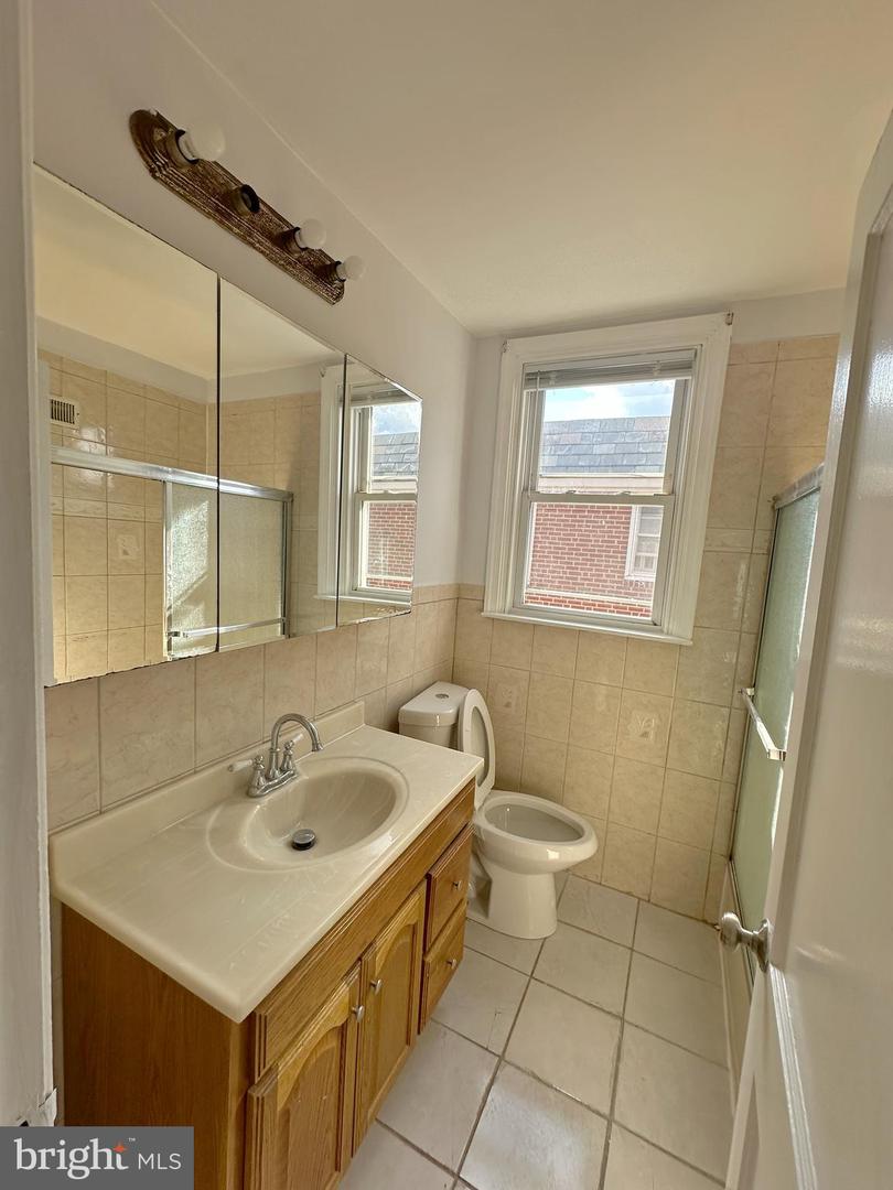 840 Tyson Ave Property Photo 9