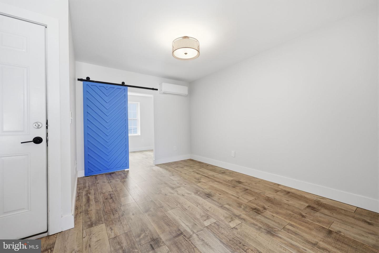 2208 Taggert St Property Photo 13