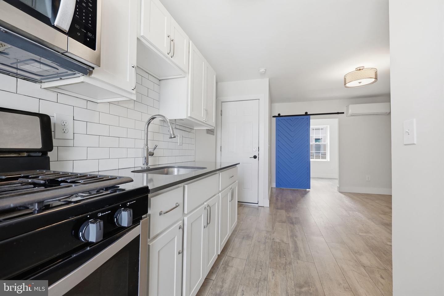 2208 Taggert St Property Photo 16