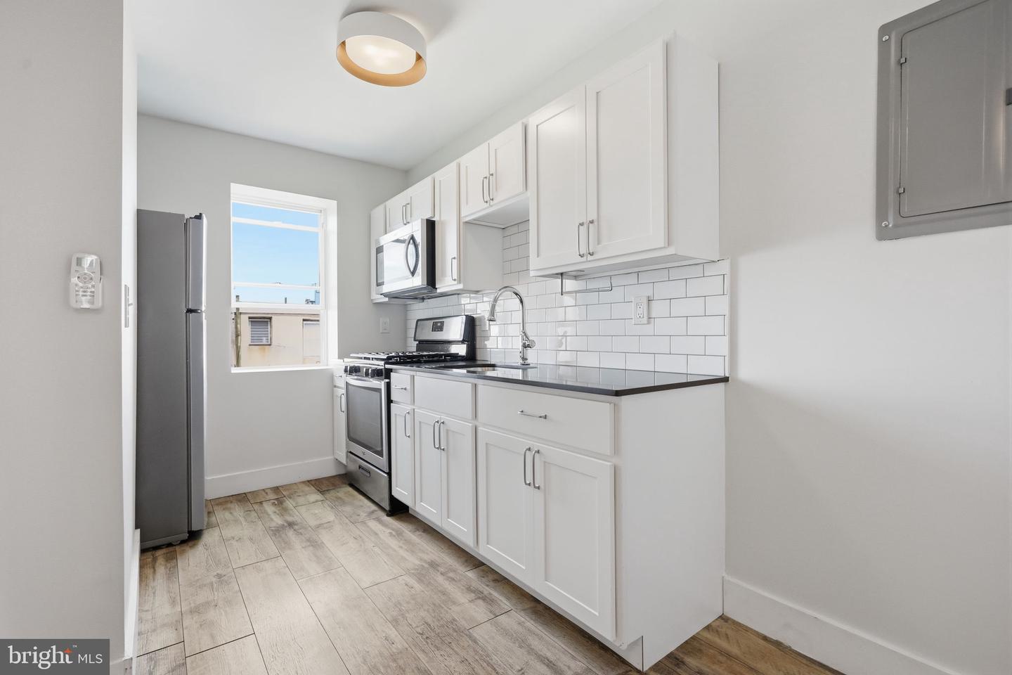 2208 Taggert St Property Photo 18