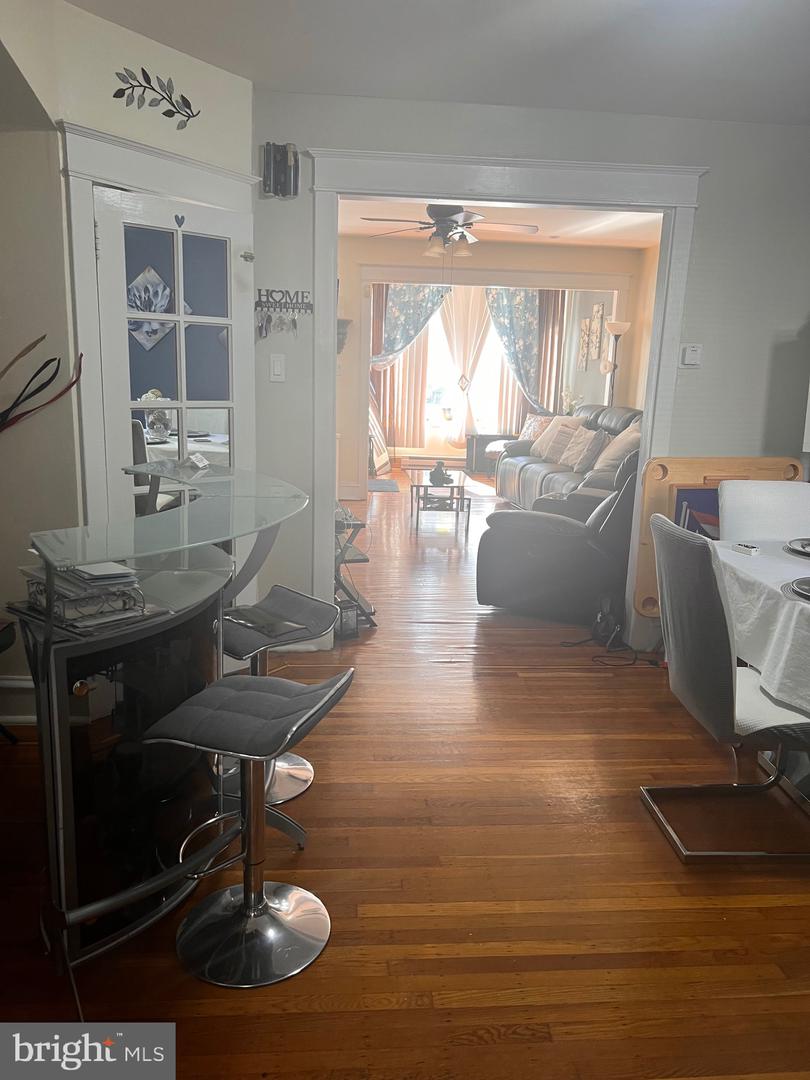 4259 Neilson St Property Photo 9