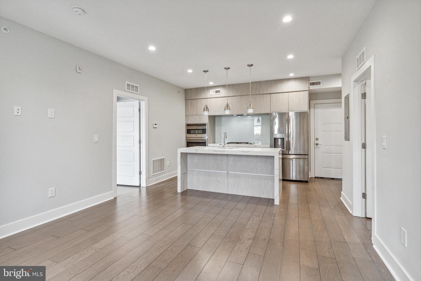 1405-21-21 Frankford Ave #502 Property Photo 5