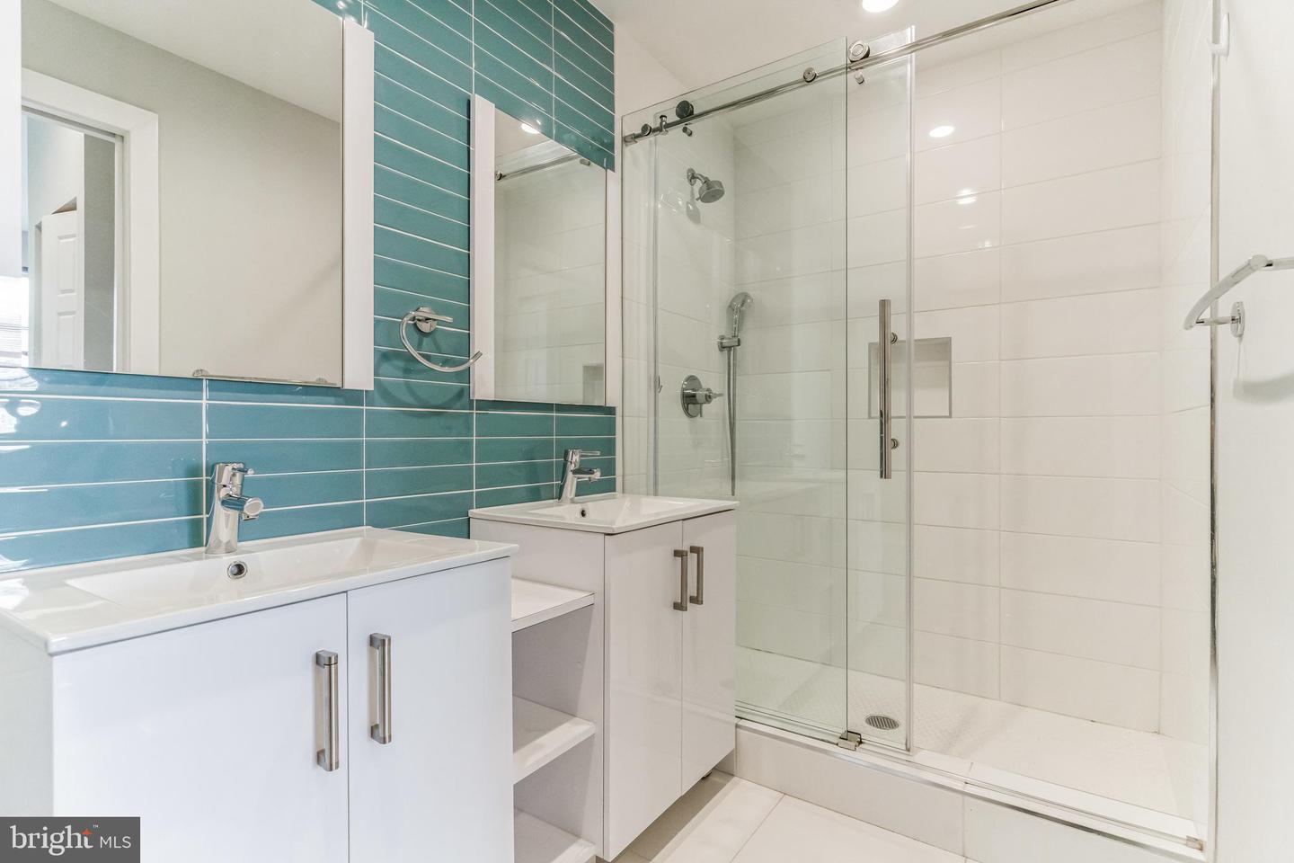 1405-21-21 Frankford Ave #502 Property Photo 7