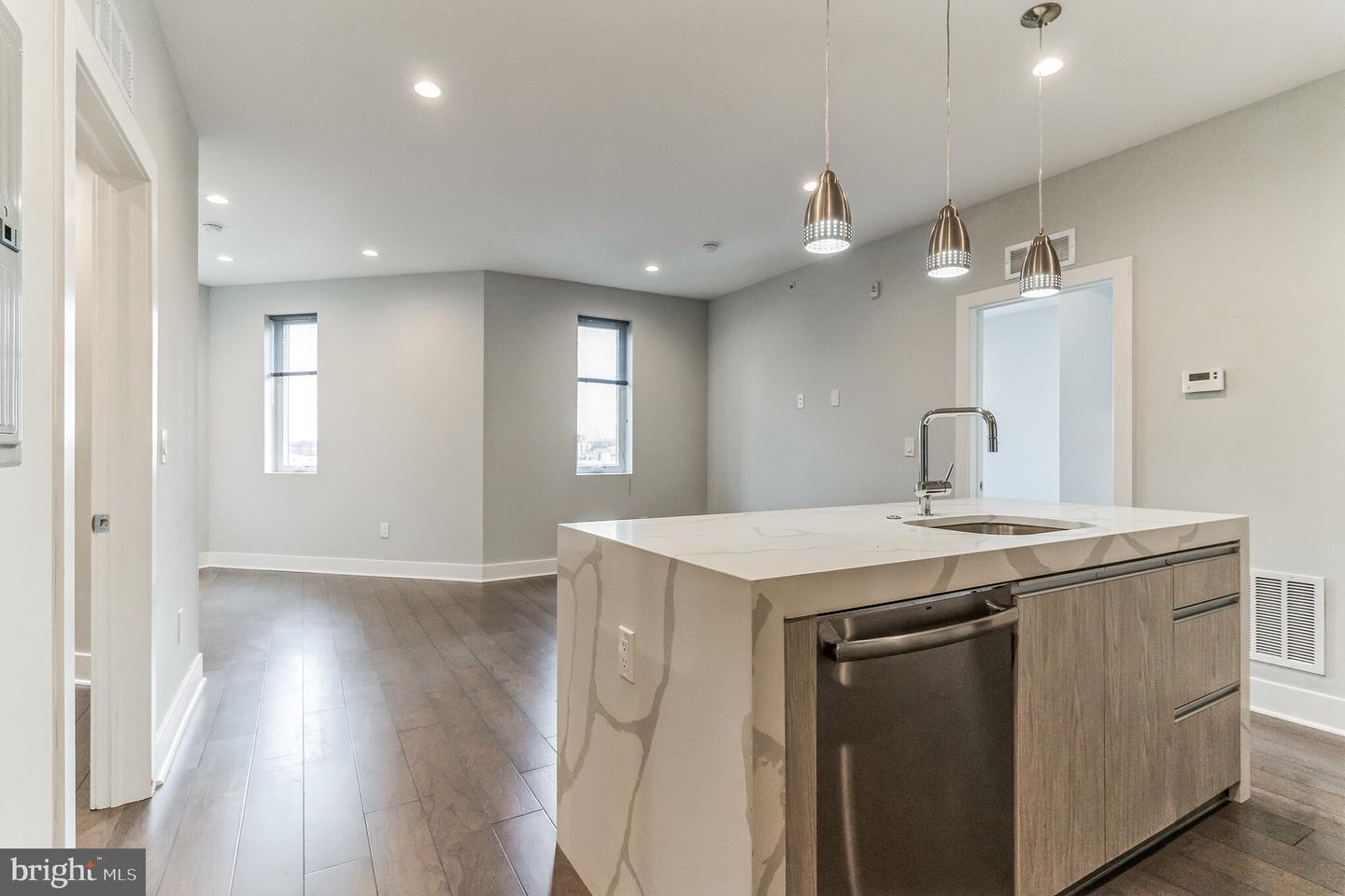 1405-21-21 Frankford Ave #502 Property Photo 12