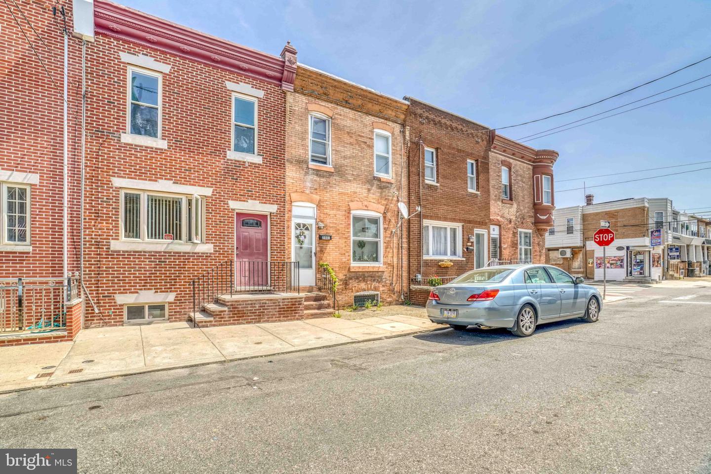 2441 E Indiana Ave Property Photo 2