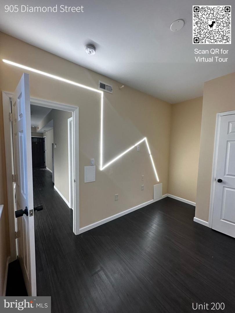 905 Diamond St Property Photo 24