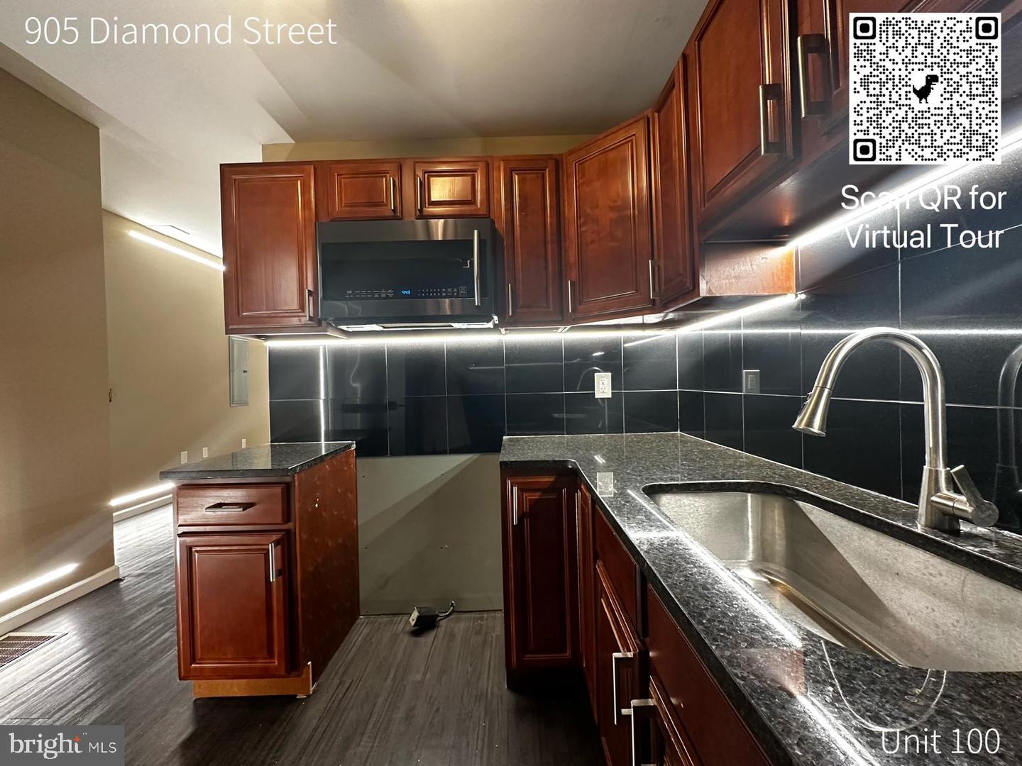 905 Diamond St Property Photo 25