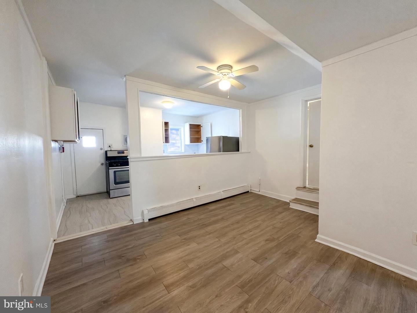 2603 E Somerset St #3f Property Photo 5