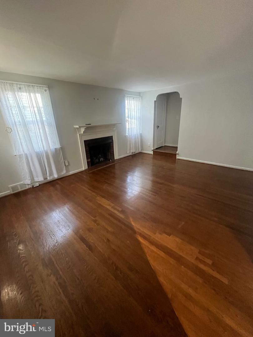 420 Forest Hills Property Photo 2
