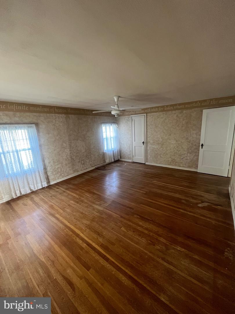 420 Forest Hills Property Photo 10