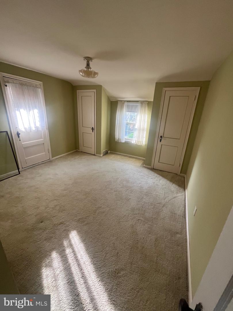 420 Forest Hills Property Photo 11