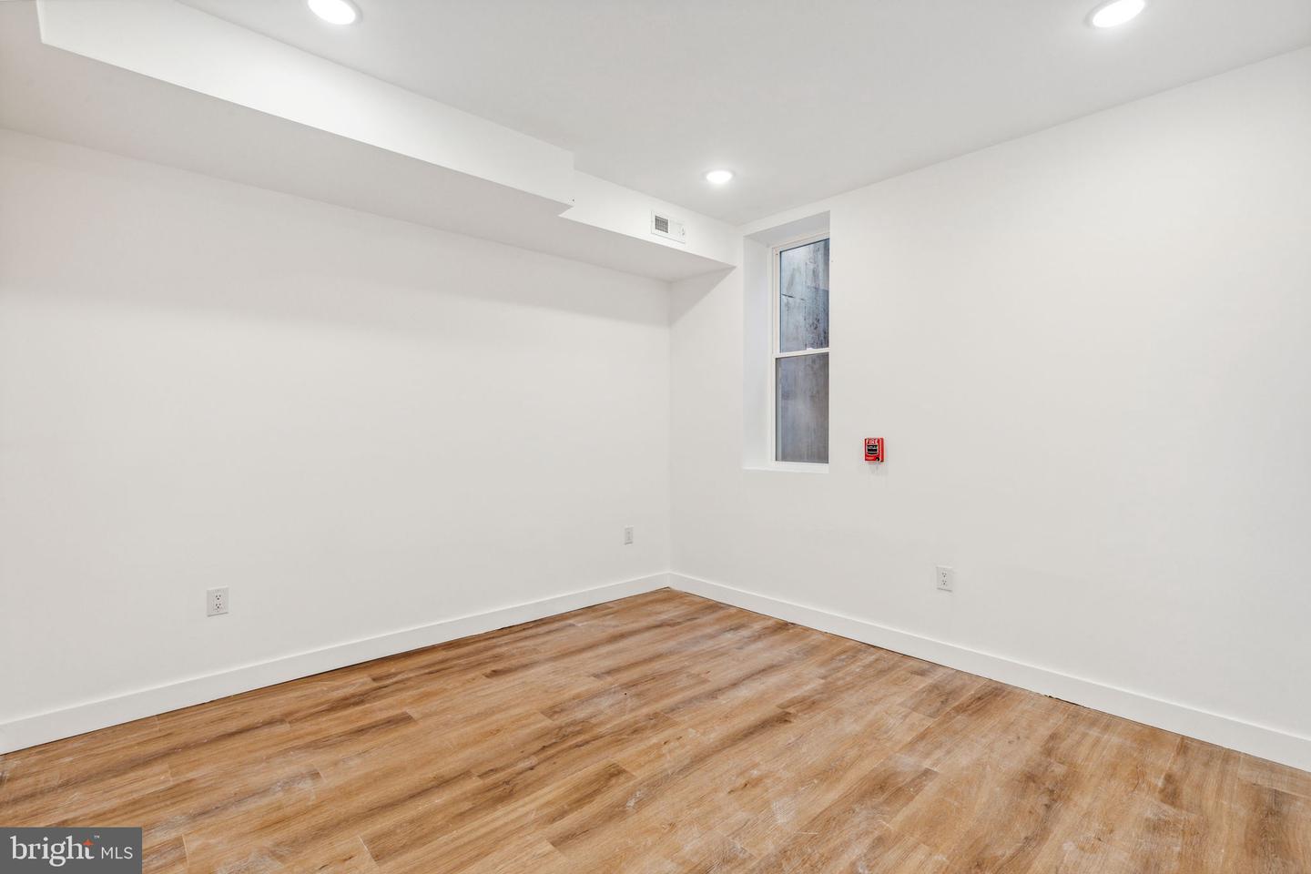 2306 N Fairhill St Property Photo 29