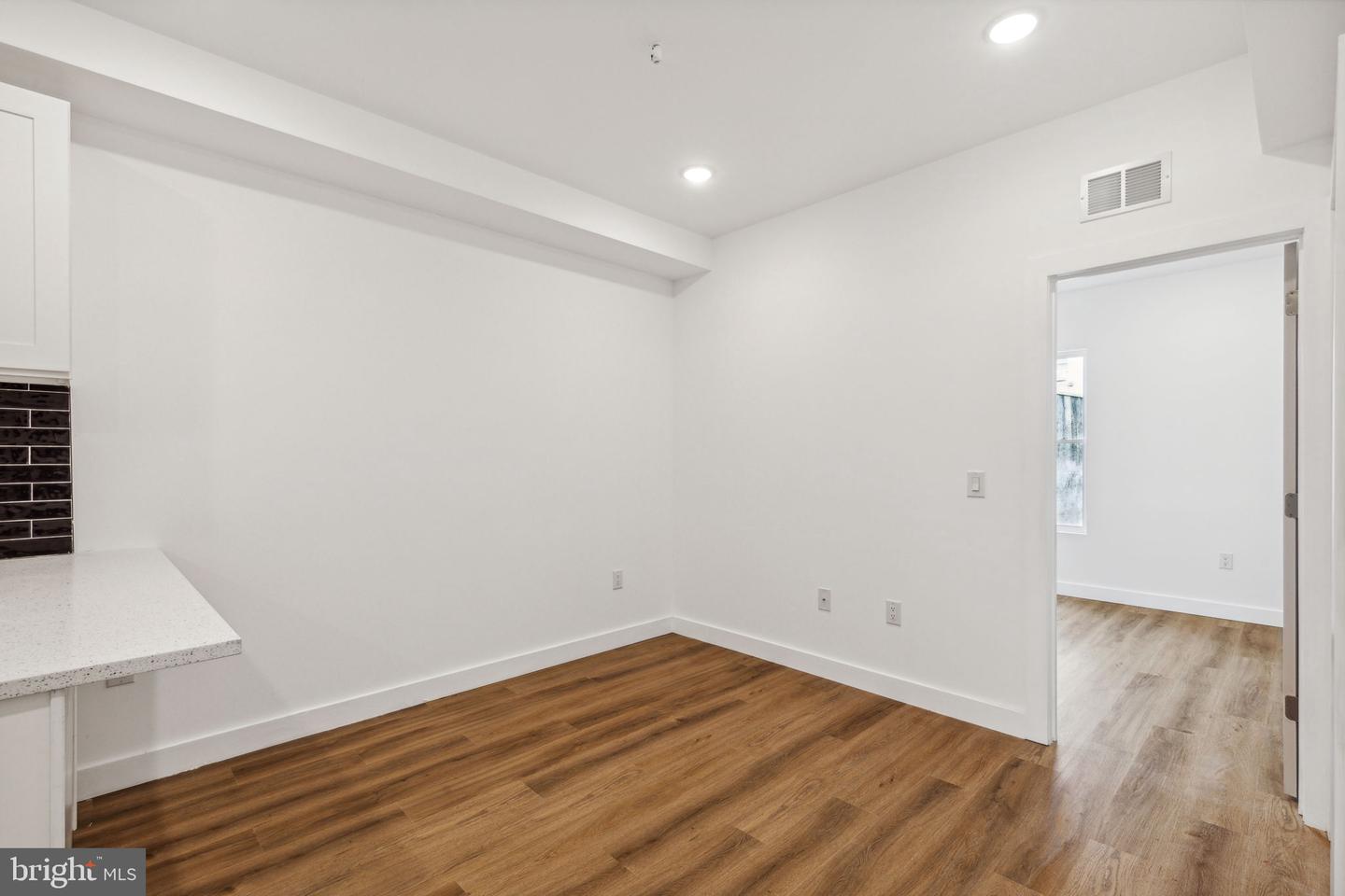 2306 N Fairhill St Property Photo 35