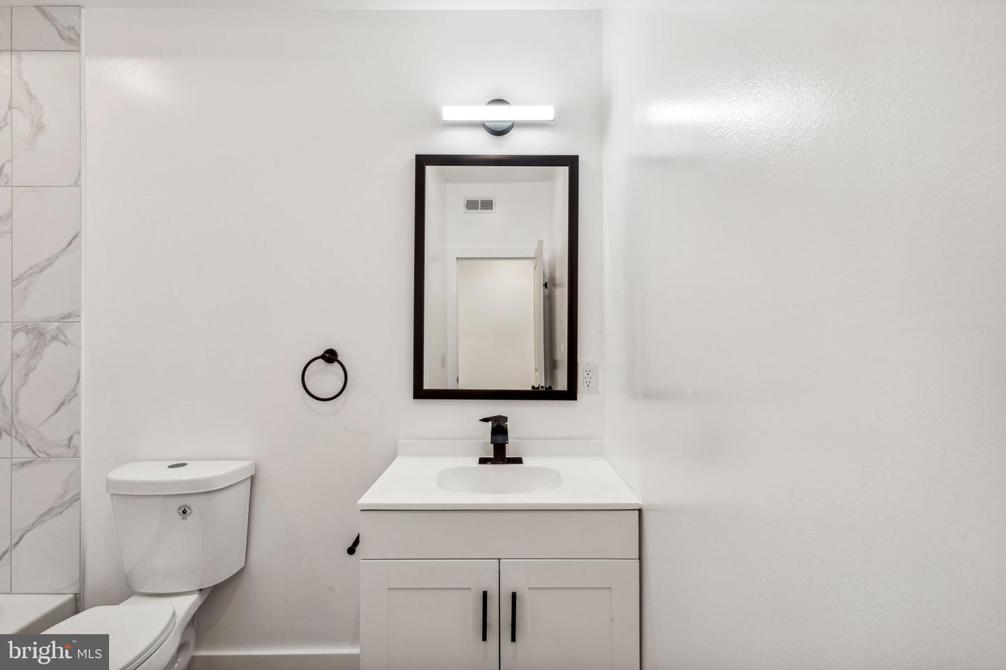 2306 N Fairhill St Property Photo 41
