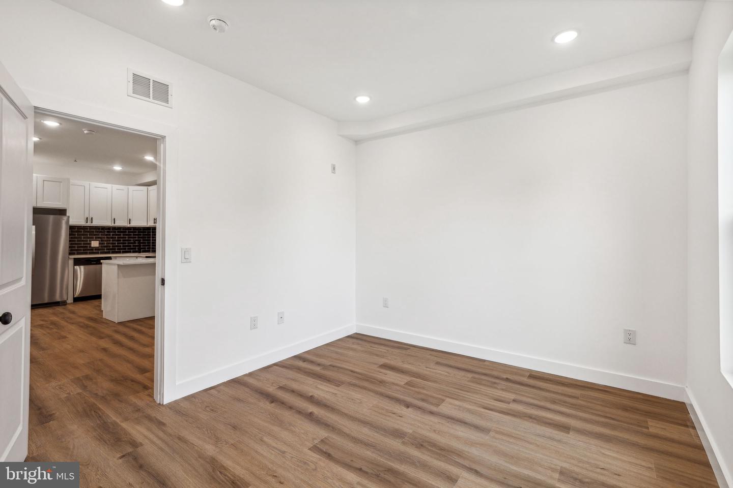 2306 N Fairhill St Property Photo 47